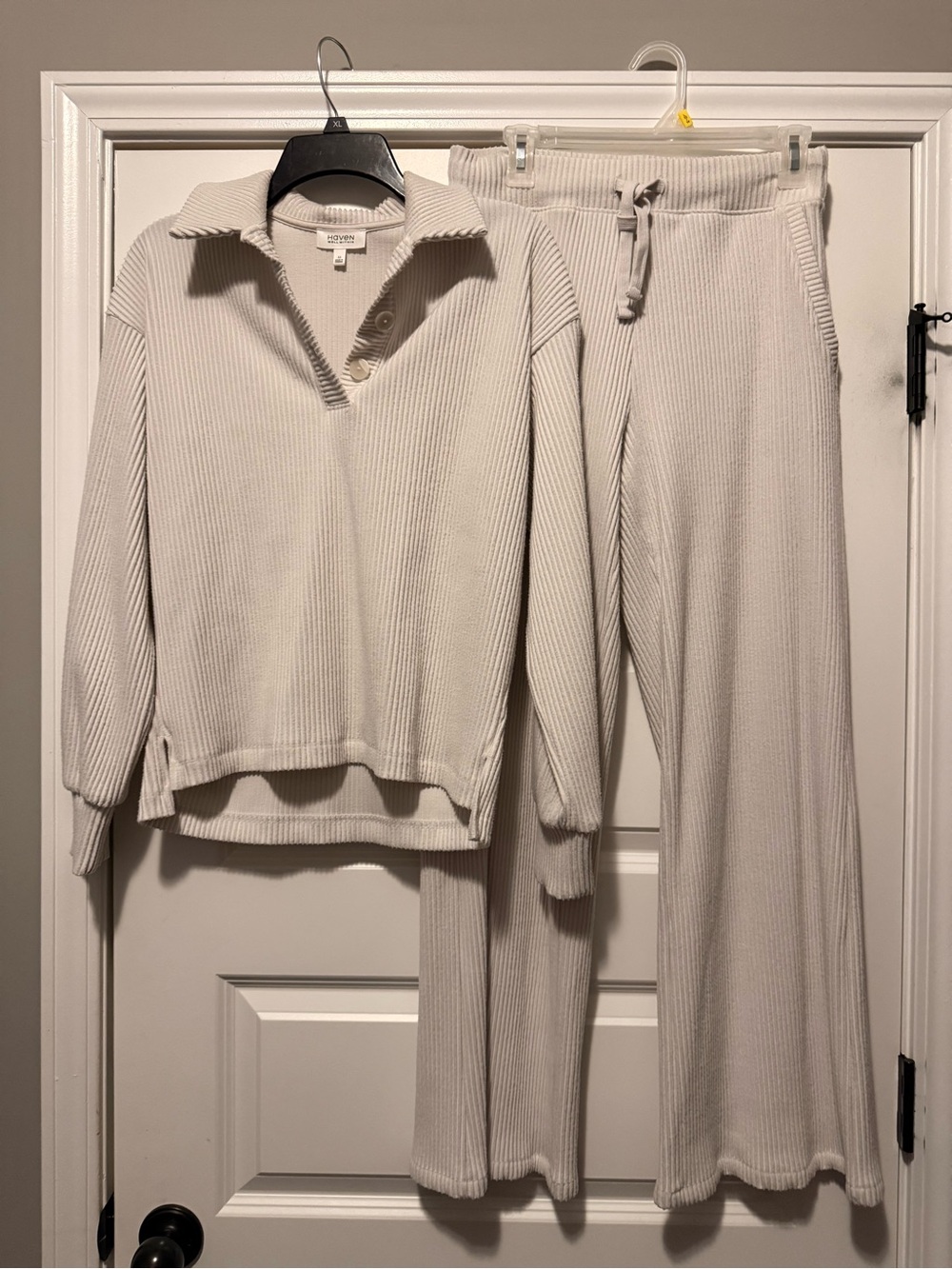 Ribbed Wide-Leg Lounge Pants — Cream